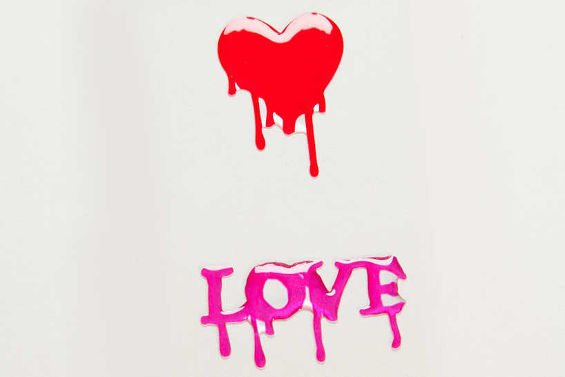 シールの立体的画像